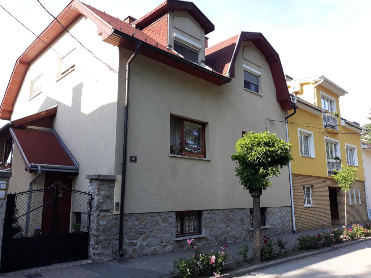 Flamingo Apartman Sopron Ngoại thất bức ảnh