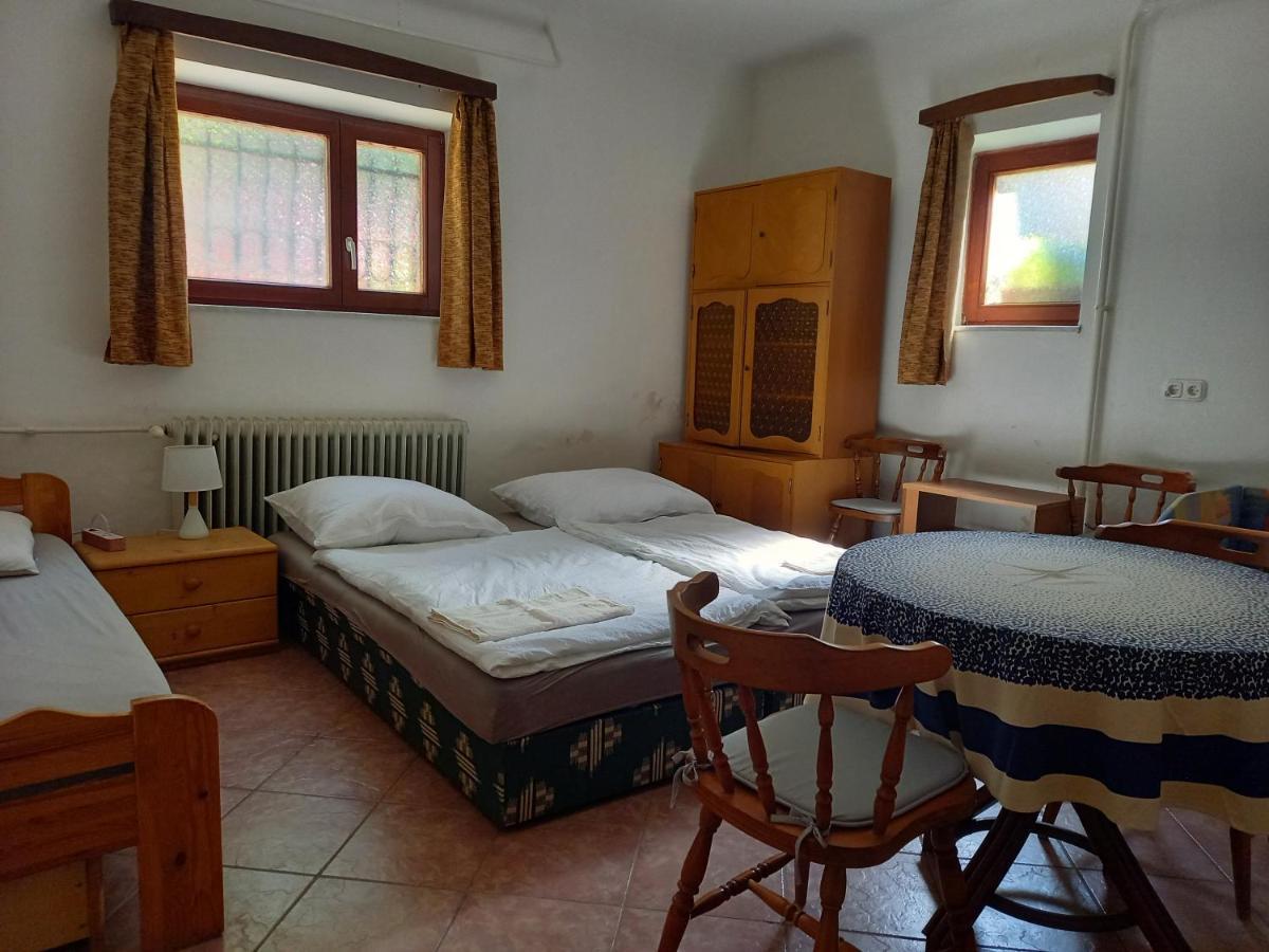 Flamingo Apartman Sopron Ngoại thất bức ảnh